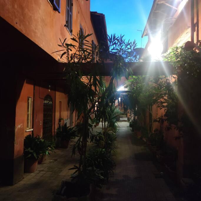 Julia Nel Cuore Di Trastevere Řím Exteriér fotografie